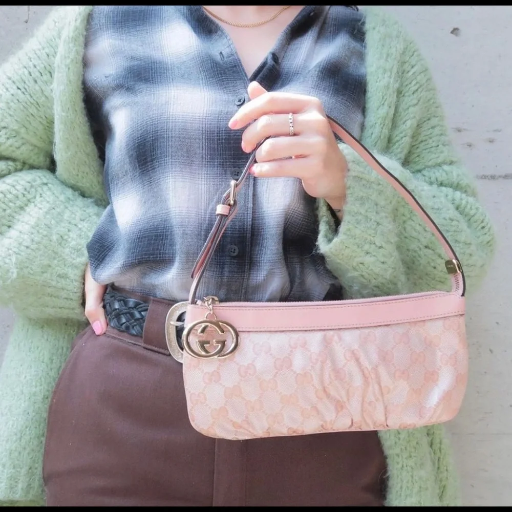 💯AUTH GUCCI PINK MINI SHOULDER BAG LOGO POUCHETTE - Picture 13 of 13